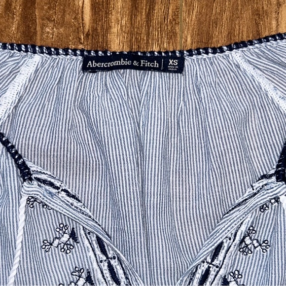 EUC Abercrombie & Fitch peasant blouse blue striped top boho bohemian A&F XSmall - Picture 4 of 9